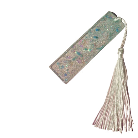 Green plant detail book mark with pink