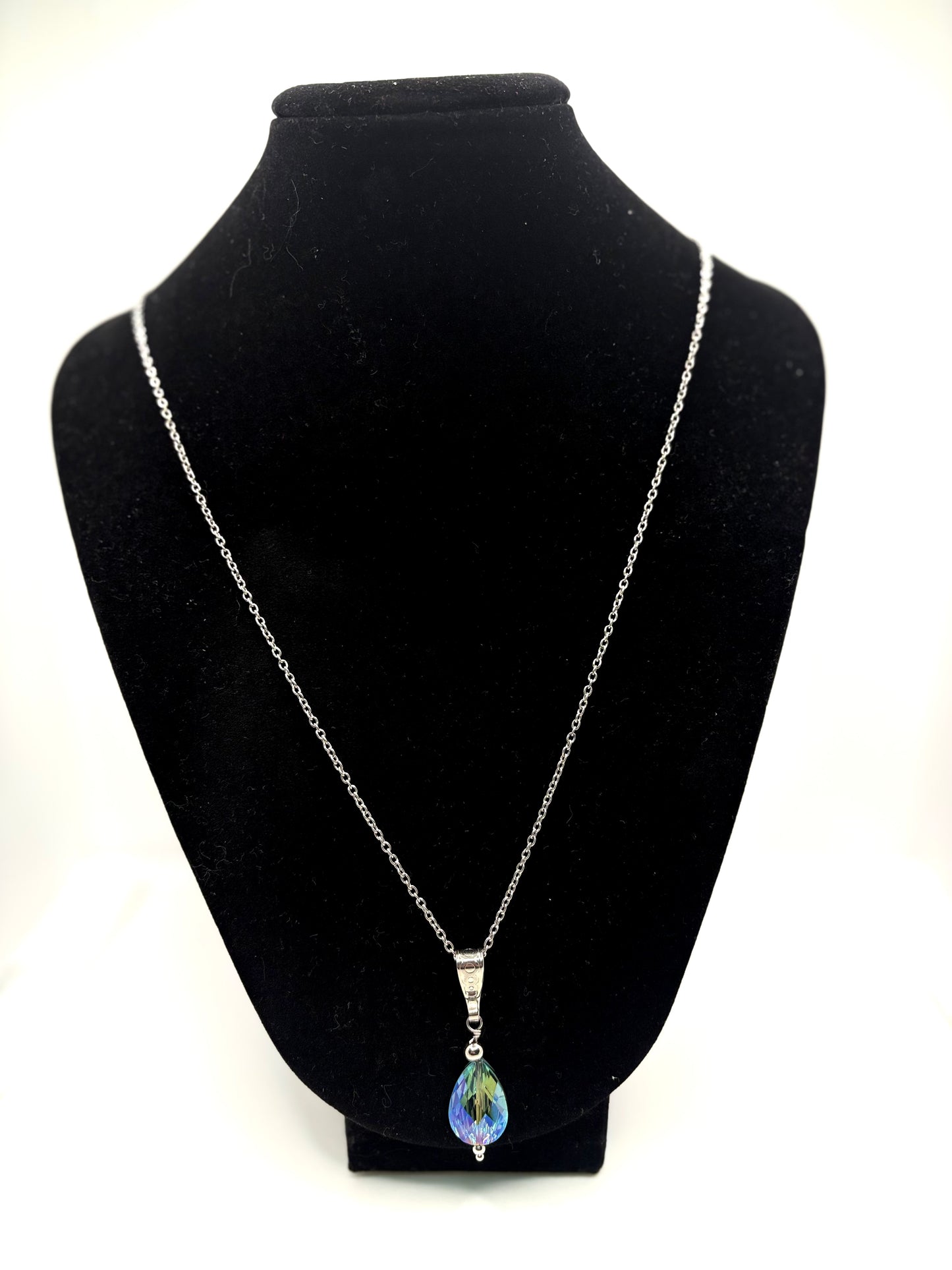 Faceted crystal stainless steel pendant