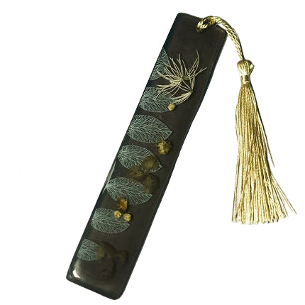 Resin bookmark brown bud transparent petals