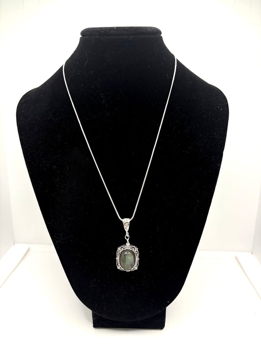 Sterling silver Labradorite pendant
