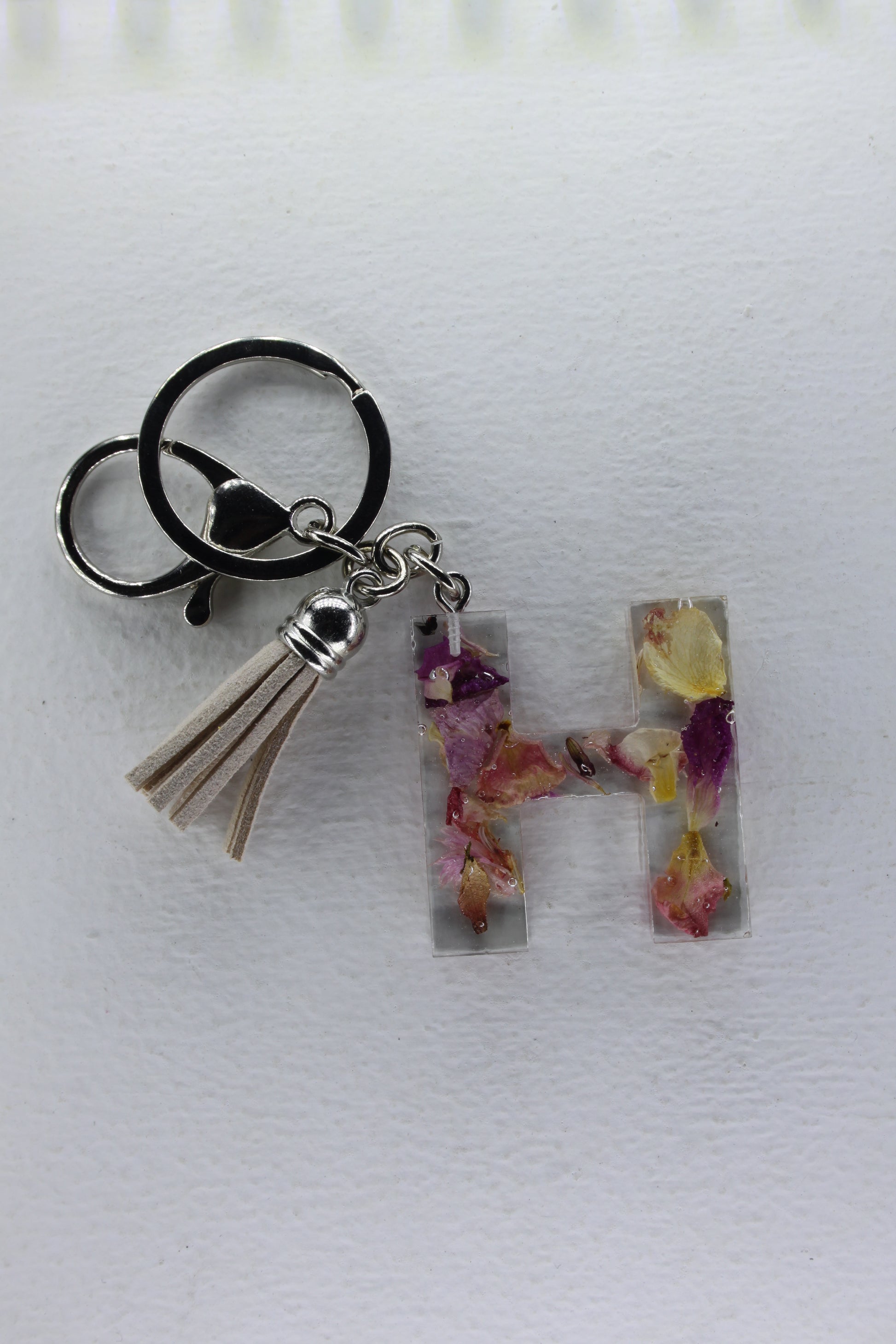Alphabet Resin Keyring with Dried Flowers jatrade.co.za